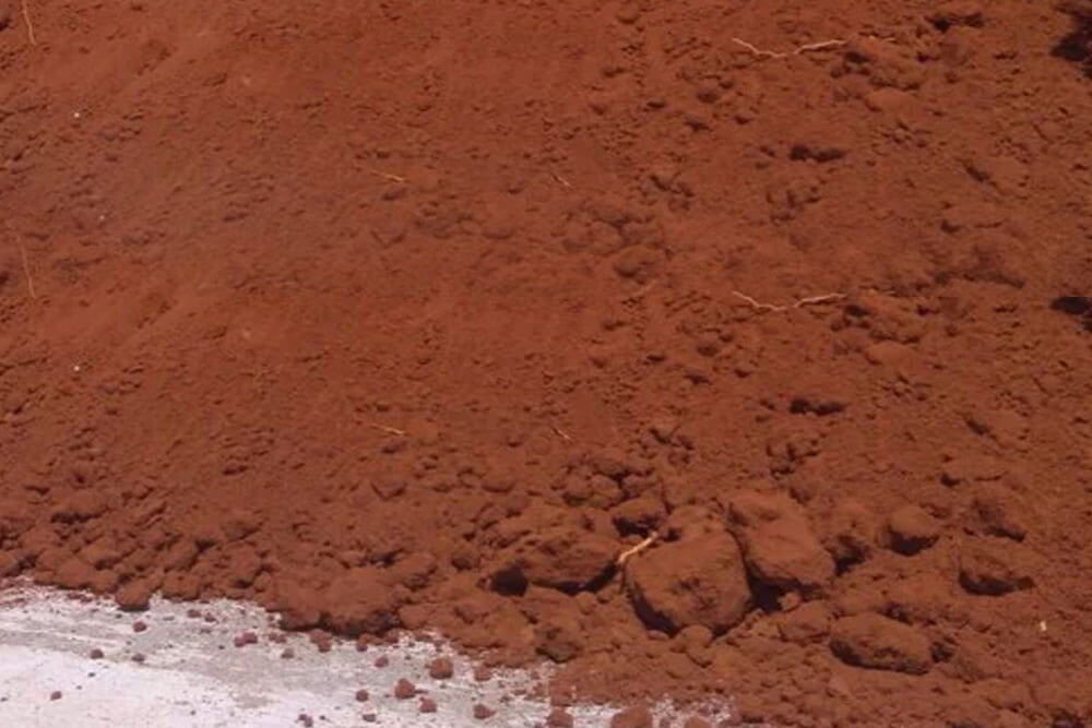 Red Sand, Dune Sand, and Sweet Soil: Understanding Their Characteristics and Uses